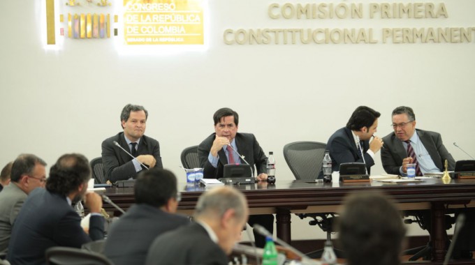 Imagen de apoyo de  Comision Primera de Senado aprobo en primer debate acto legislativo que asegura el monopolio del uso de las armas por parte del Estado