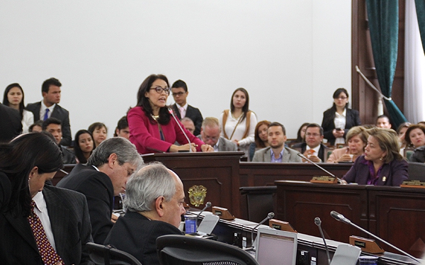 Imagen de apoyo de  Comision Primera debatira ley de objecion de conciencia para prestar servicio militar