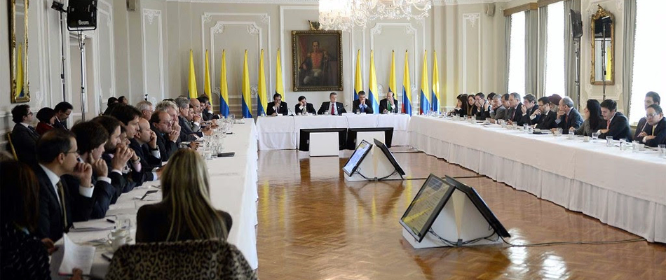 Imagen de apoyo de Positivo encuentro entre el Presidente Santos y la industria petrolera