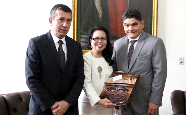 Imagen de apoyo de  Senado ofrecera capacitacion al Congreso de Indonesia