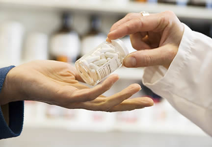 Imagen de apoyo de Uso racional de medicamentos y fortalecimiento de transparencia en politica farmaceutica nacional
