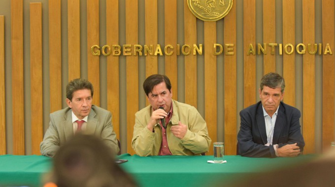 Imagen de apoyo de  Ministros del Interior y del posconflicto empezaron gira nacional para la construccion de la paz territorial