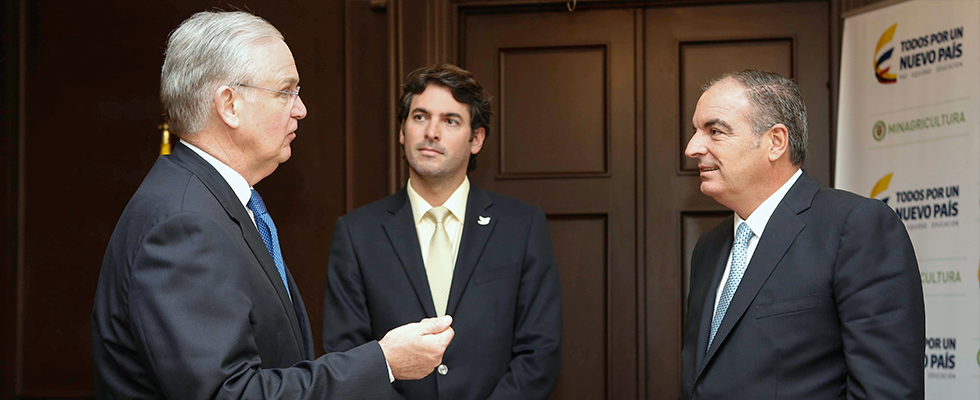 Imagen de apoyo de  MinAgricultura explica al gobernador de Missouri a que le apuesta Colombia Siembra