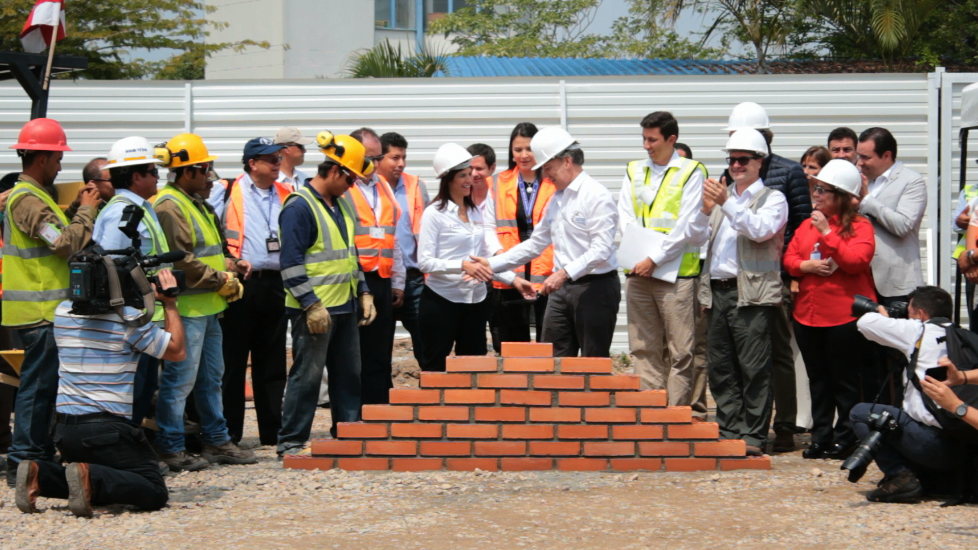 Imagen de apoyo de  Aeropuerto Palonegro empieza camino a la internacionalizacion