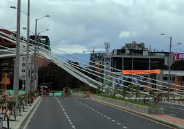 Imagen de apoyo de  Colapso del puente peatonal del Canton Norte genera hallazgo fiscal por 3375 millones