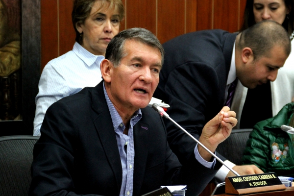 Imagen de apoyo de  En comision sexta aprueban proyectos de Informacion de becas e instalacion de camaras en taxis