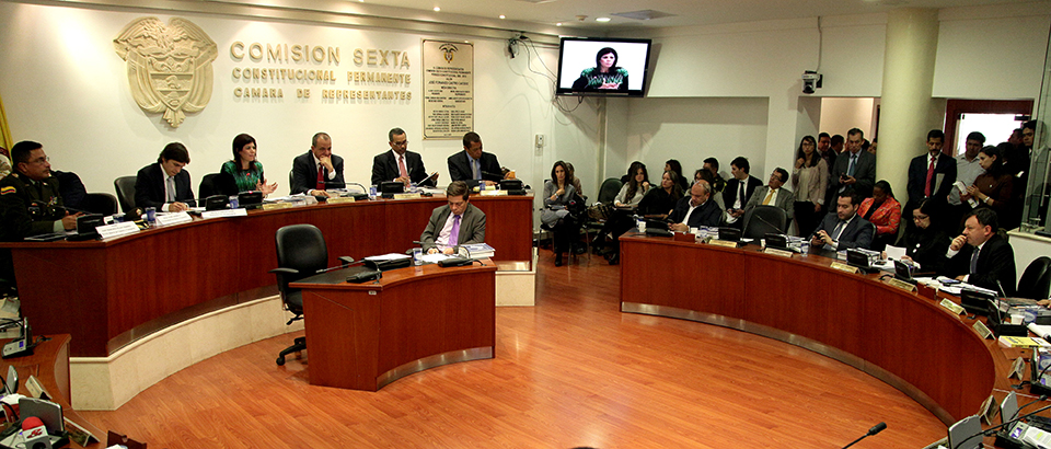 Imagen de apoyo de  MinTransporte expedira normas para aumentar seguridad de vehiculos