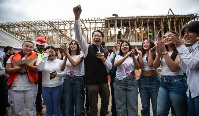Imagen de apoyo de  Hemos acudido a diversos estados para supervisar la construccion de escuelas de bachillerato secretario Mario Delgado Carrillo