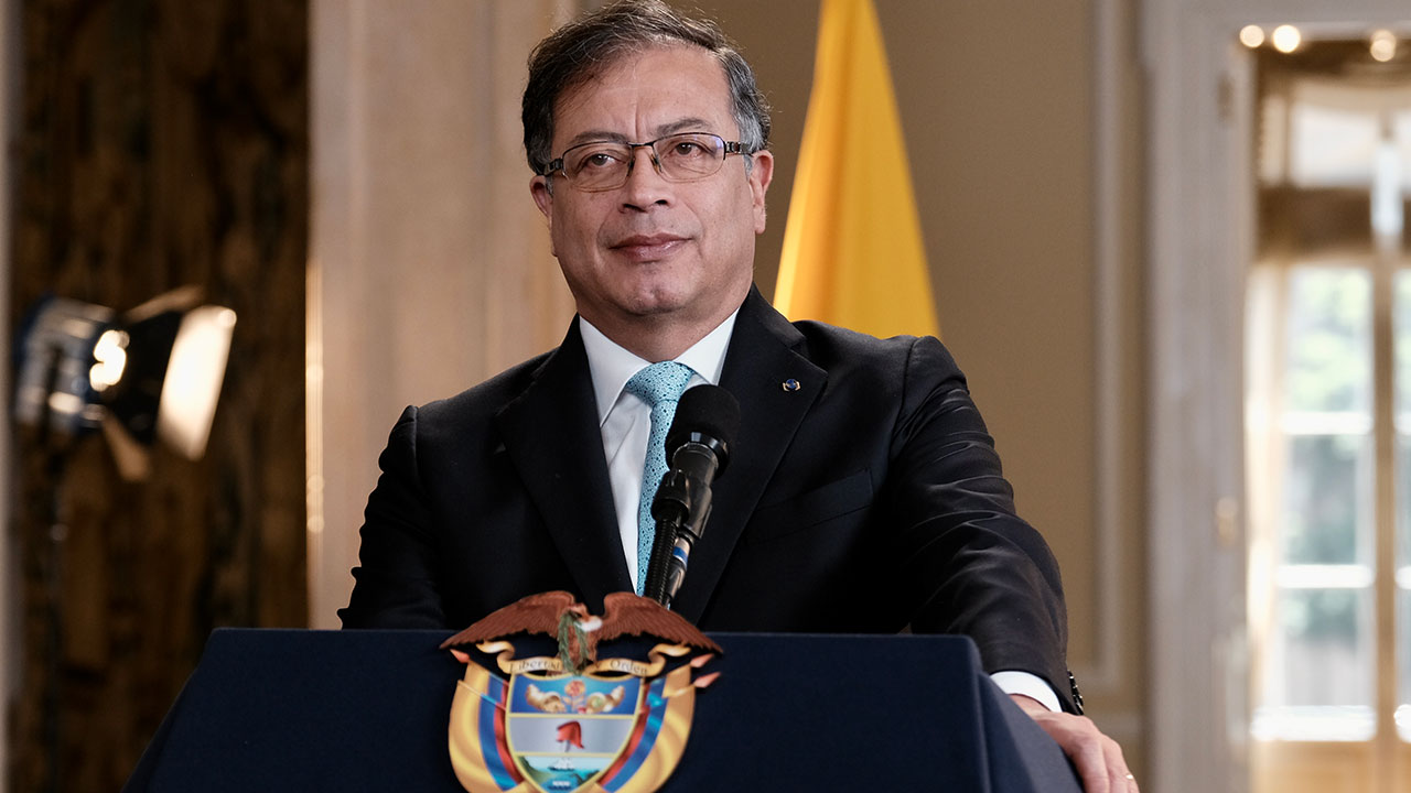 Imagen de apoyo de  Paz Total energias limpias canje de deuda y lucha contra la pobreza entre los temas que el Presidente Gustavo Petro llevara a la Cumbre de la Union Europea y America Latina y el Caribe