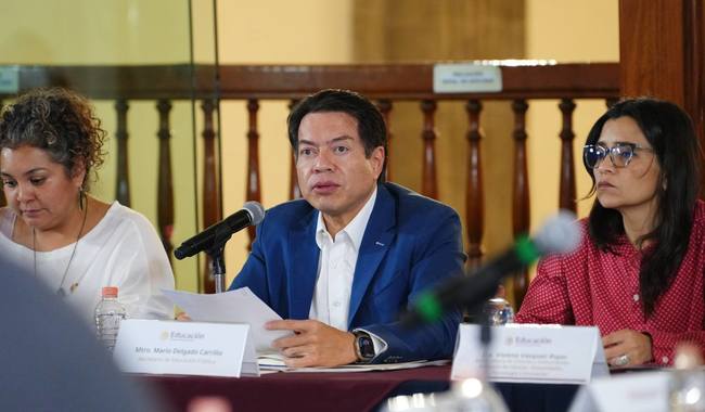 Imagen de apoyo de  Colaboracion entre sector publico e industria para redisear oferta educativa en semiconductores