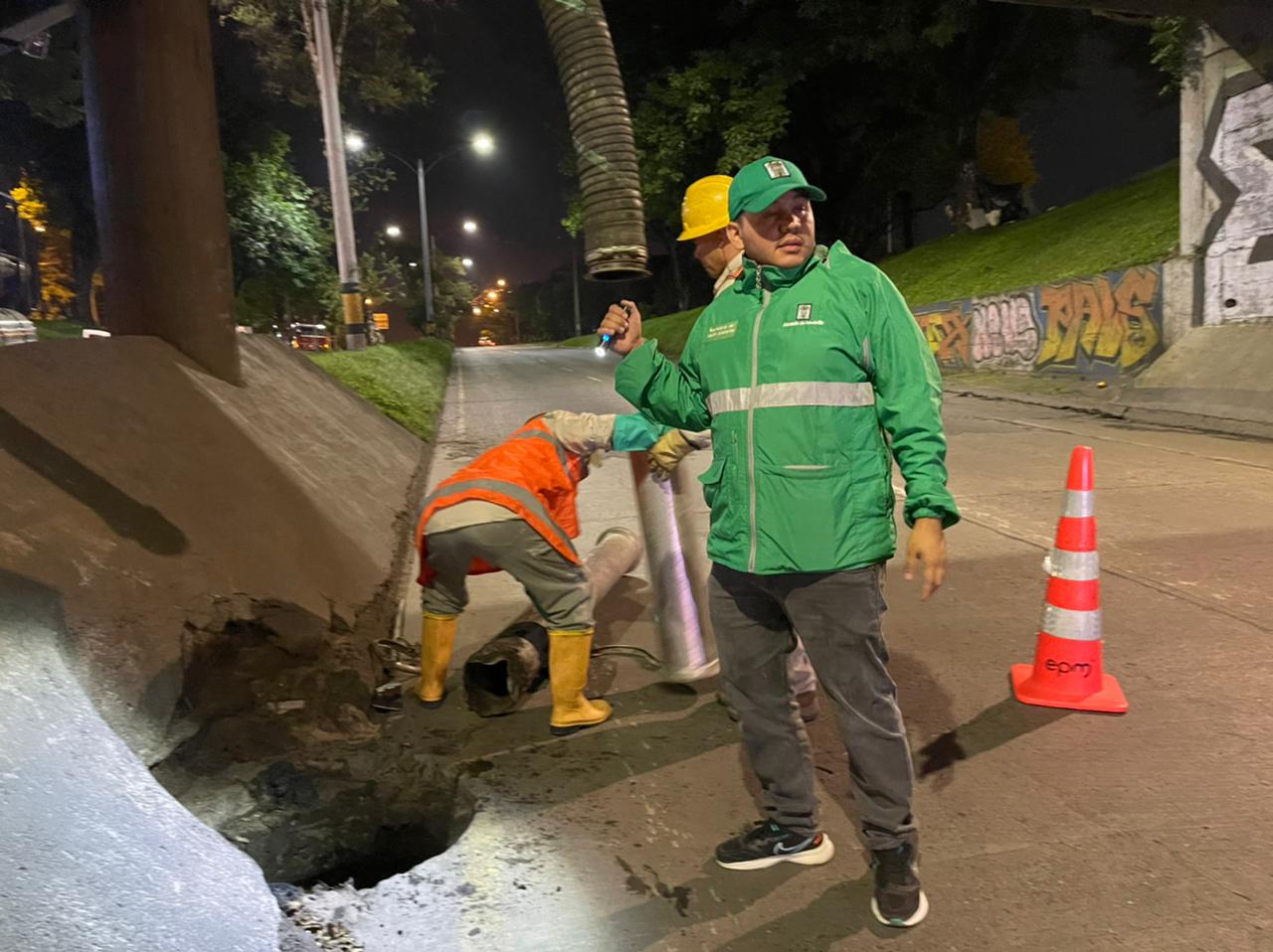 Imagen de apoyo de  Con intervencion integral en soterrados en Medellin se previenen inundaciones en las principales vias