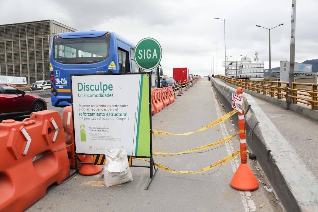 Imagen de apoyo de Compromisos para acelerar trabajos en el puente de la NQS con calle 13