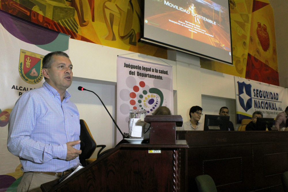 Imagen de apoyo de Mineria ilegal no es coherente con la vision ancestral de las comunidades indigenas Viceministro de Ambiente