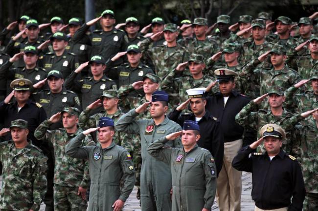 Imagen de apoyo de Gracias a las Fuerzas Armadas llegamos a este dia tan especial afirmo el Presidente Santos
