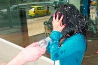 Imagen de apoyo de  Jueces y fiscales pueden aplicar aumento de penas para atacantes con acido desde julio de 2013