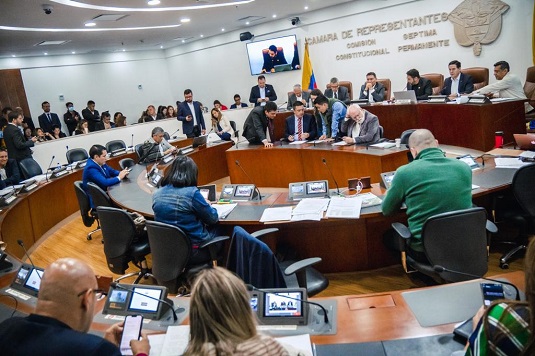 Imagen de apoyo de Avanza reforma a la salud 117 articulos aprobados
