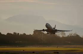 Imagen de apoyo de  Se formulan cargos a 26 aerolineas por presuntamente incluir clausulas en sus contratos que perjudican a los usuarios