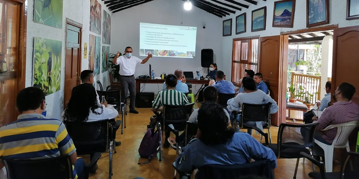 Imagen de apoyo de  Avanza socializacion del proyecto de Reduccion de Emisiones por Deforestacion y Degradacion ForestalREDD Huila