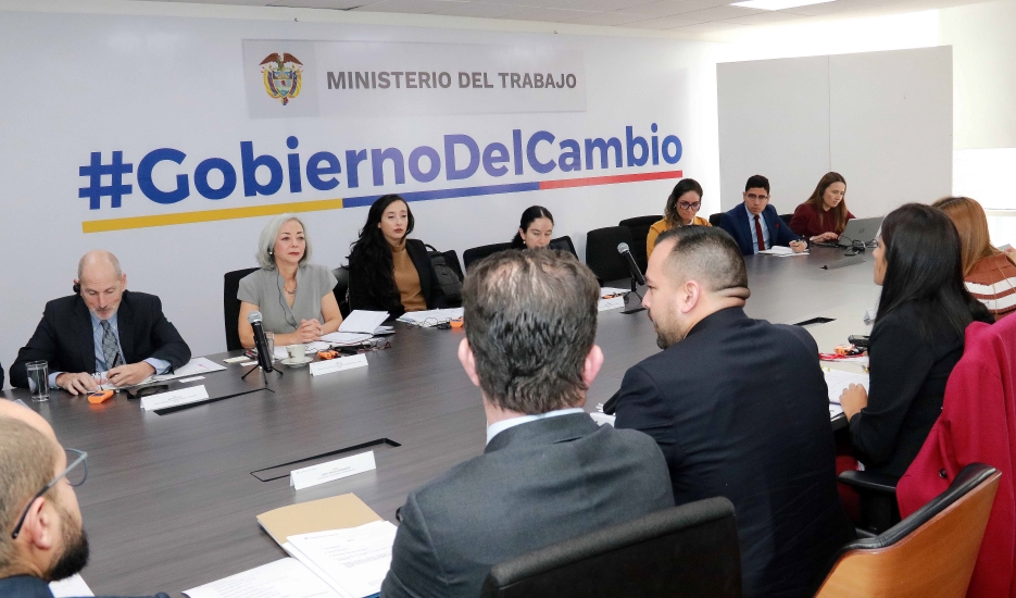 Imagen de apoyo de  Fortalecimiento en el recaudo de multas tema central entre el Departamento de Trabajo de Estados Unidos y el Ministerio del Trabajo de Colombia
