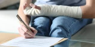 Imagen de apoyo de  Proteccion a madre cabeza de hogar que fue desvinculada de su cargo pese a acreditar su responsabilidad familiar y condicion de salud