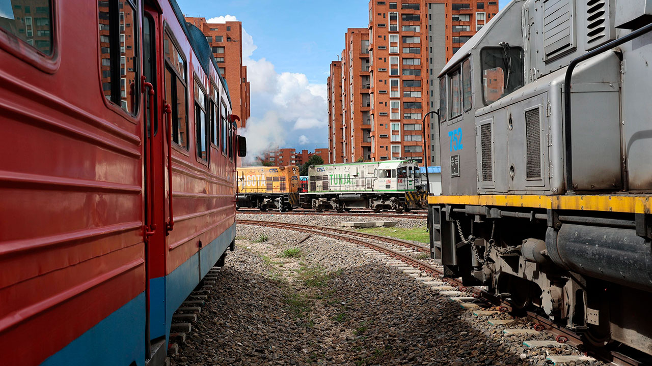 Imagen de apoyo de  Gobierno nacional entrego a Cundinamarca el corredor ferreo BogotaFacatativa para avanzar en el Regiotram de Occidente