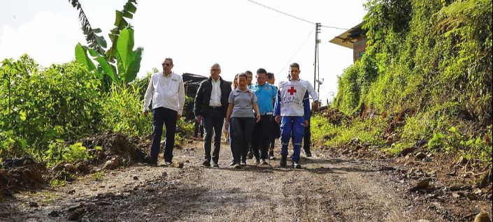 Imagen de apoyo de  Minsalud lleva a personal medico medicinas y pruebas para detectar paludismo a indigenas de Risaralda