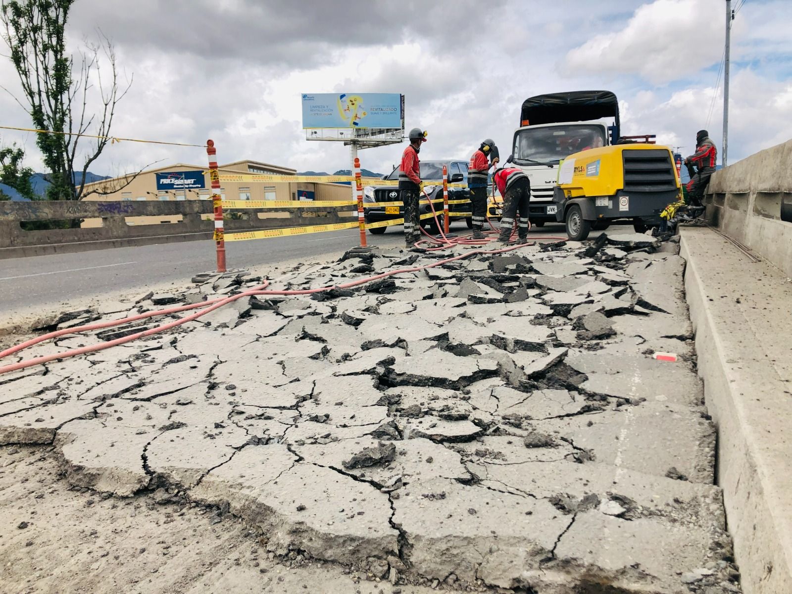 Imagen de apoyo de Inversion del IDU en reforzamiento y mantenimiento de puentes vehiculares y peatonales en Bogota