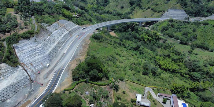 Imagen de apoyo de  Soluciones tecnicas y juridicas que permitan poner en servicio la Unidad Funcional 2 del proyecto Pacifico 1