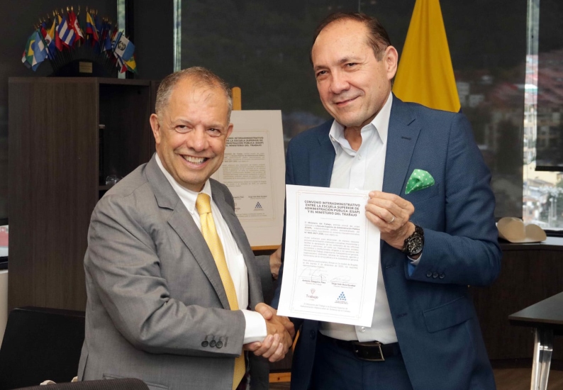 Imagen de apoyo de  Colombianos recibiran capacitacion en reformas laboral y pensional gracias a alianza del Ministerio del Trabajo y la ESAP