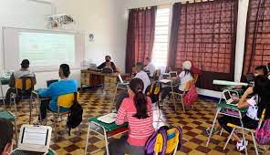 Imagen de apoyo de  Se continua vigilando el retorno a clases presenciales y cumplimiento de protocolos de bioseguridad en instituciones educativas publicas