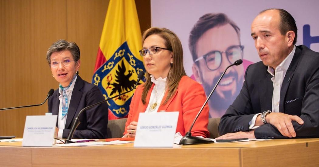 Imagen de apoyo de  MinTic y ETB suscribieron contrato para instalar 6589 Centros Digitales Rurales