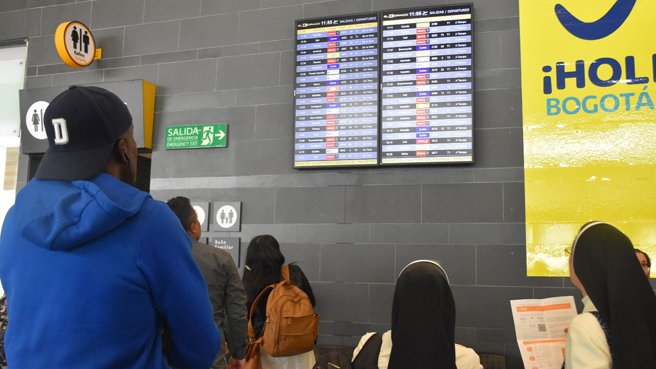 Imagen de apoyo de  En primer trimestre de 2025 se movilizaron 21 millones de pasajeros por los 15 aeropuertos concesionados a cargo de la ANI