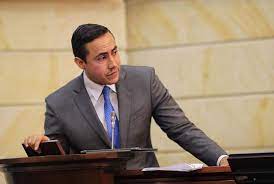 Imagen de apoyo de  Se ordena la detencion preventiva del senador Richard Aguilar