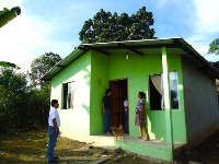 Imagen de apoyo de  El Ministerio de Vivienda entrego viviendas a familias afectadas por la ola invernal