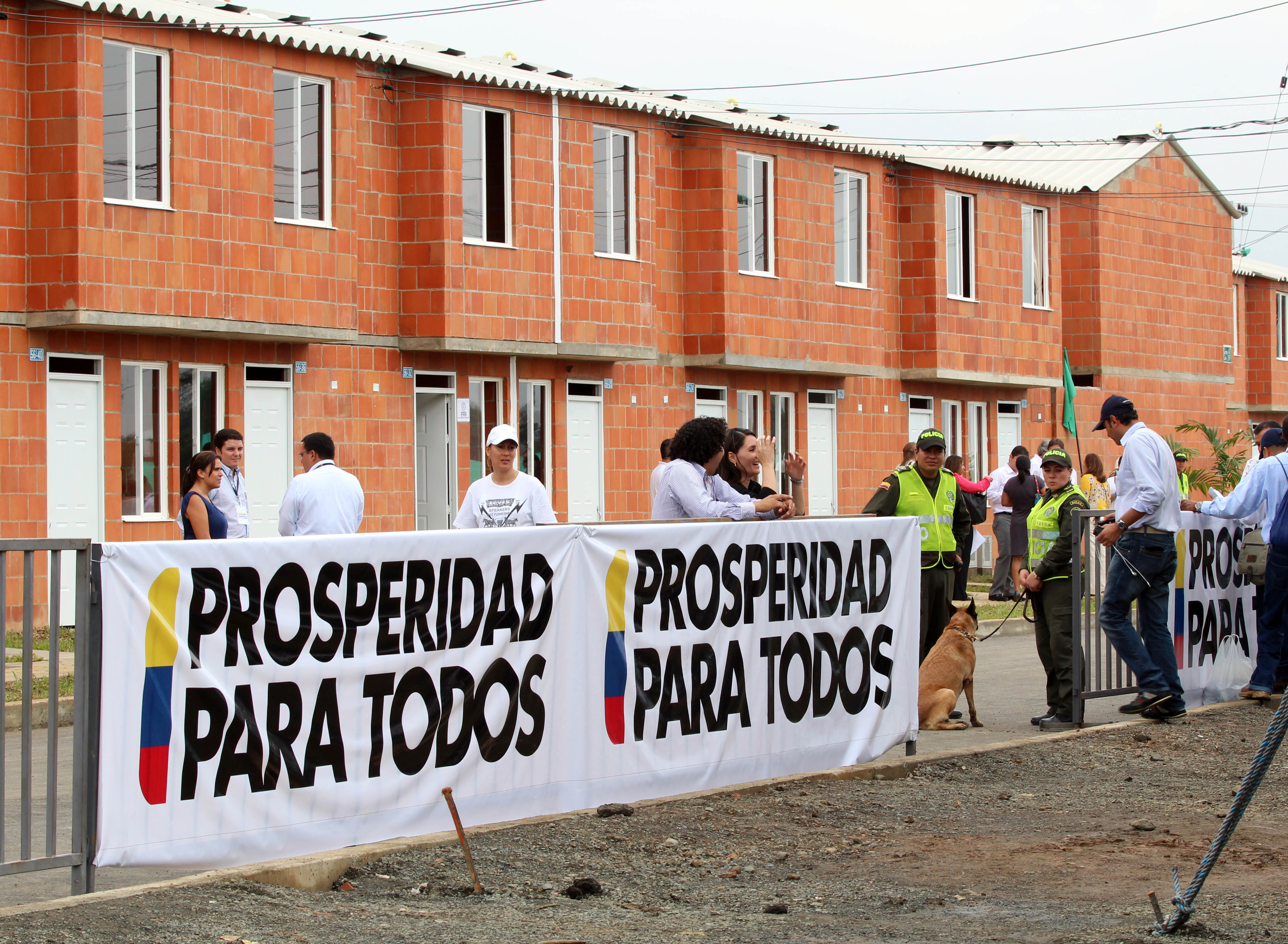 Imagen de apoyo de  Minjusticia y Supernotariado haran propietarias a 80 familias de Popayan