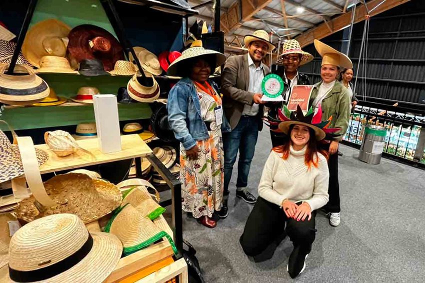 Imagen de apoyo de  Abiertas las inscripciones para registrar las marcas de productos o servicios que tengan el sello Colombia Destinos de Paz