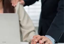 Imagen de apoyo de  Es suspendido provisionalmente de su cargo a profesor por presunto acoso sexual a estudiante