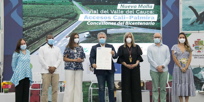 Imagen de apoyo de Gobierno Nacional firma el contrato de concesion Nueva Malla Vial del Valle del Cauca