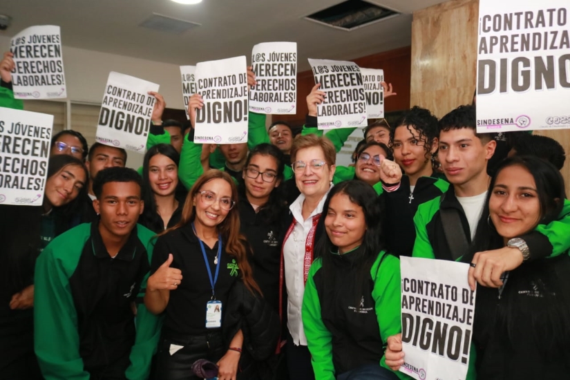 Imagen de apoyo de  Contrato de aprendizaje sera contrato laboral y a termino fijo