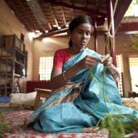 Imagen de apoyo de  UNFPA La desigualdad y falta de proteccion de los derechos de las mujeres mas pobres podria socavar la paz y los objetivos de desarrollo