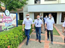Imagen de apoyo de  Supersalud recorrio en compaia del Gobernador hospitales intervenidos en Cordoba para verificar acciones frente al COVID19