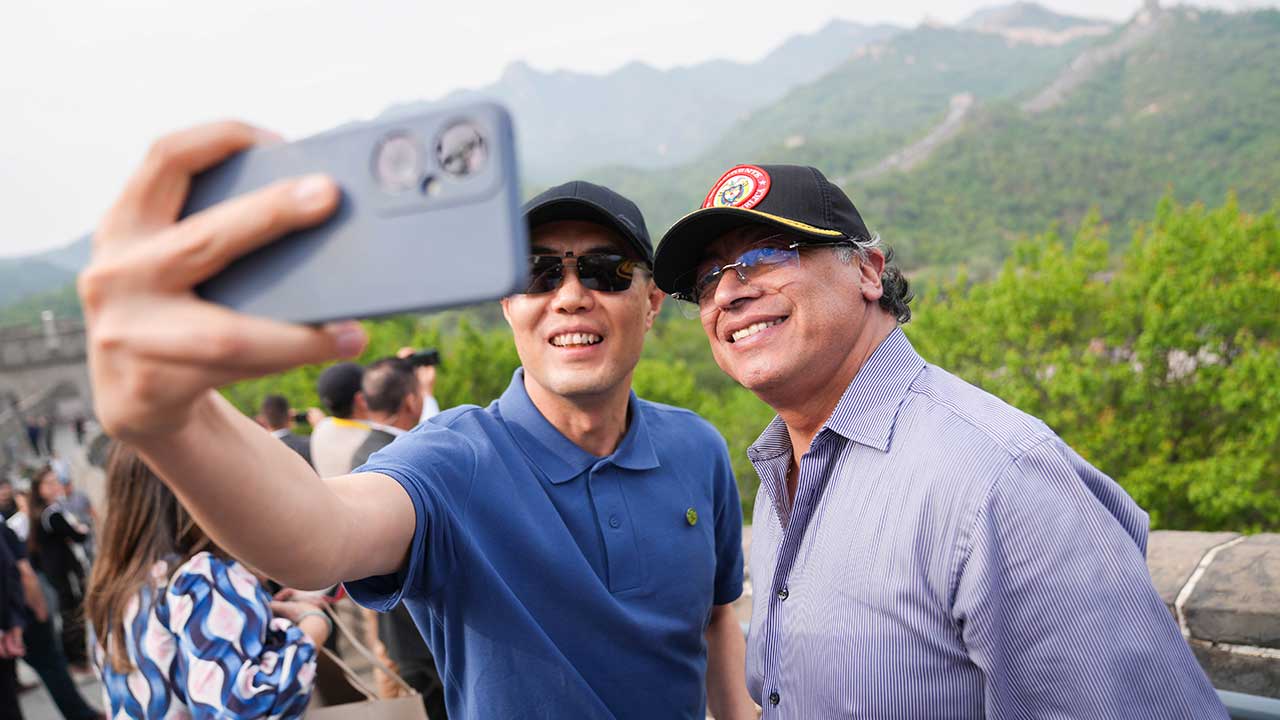 Imagen de apoyo de  Colombia ingresara a la Ruta de la Seda para convertirse en puente tecnologico entre America Asia y Europa