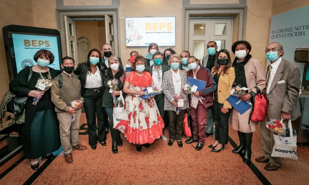 Imagen de apoyo de  Mas de 28 mil millones para vejez de artistas y gestores culturales mayores