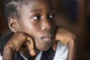 Imagen de apoyo de  Miles de nios siguen necesitando atencion y apoyo tras la epidemia de ebola