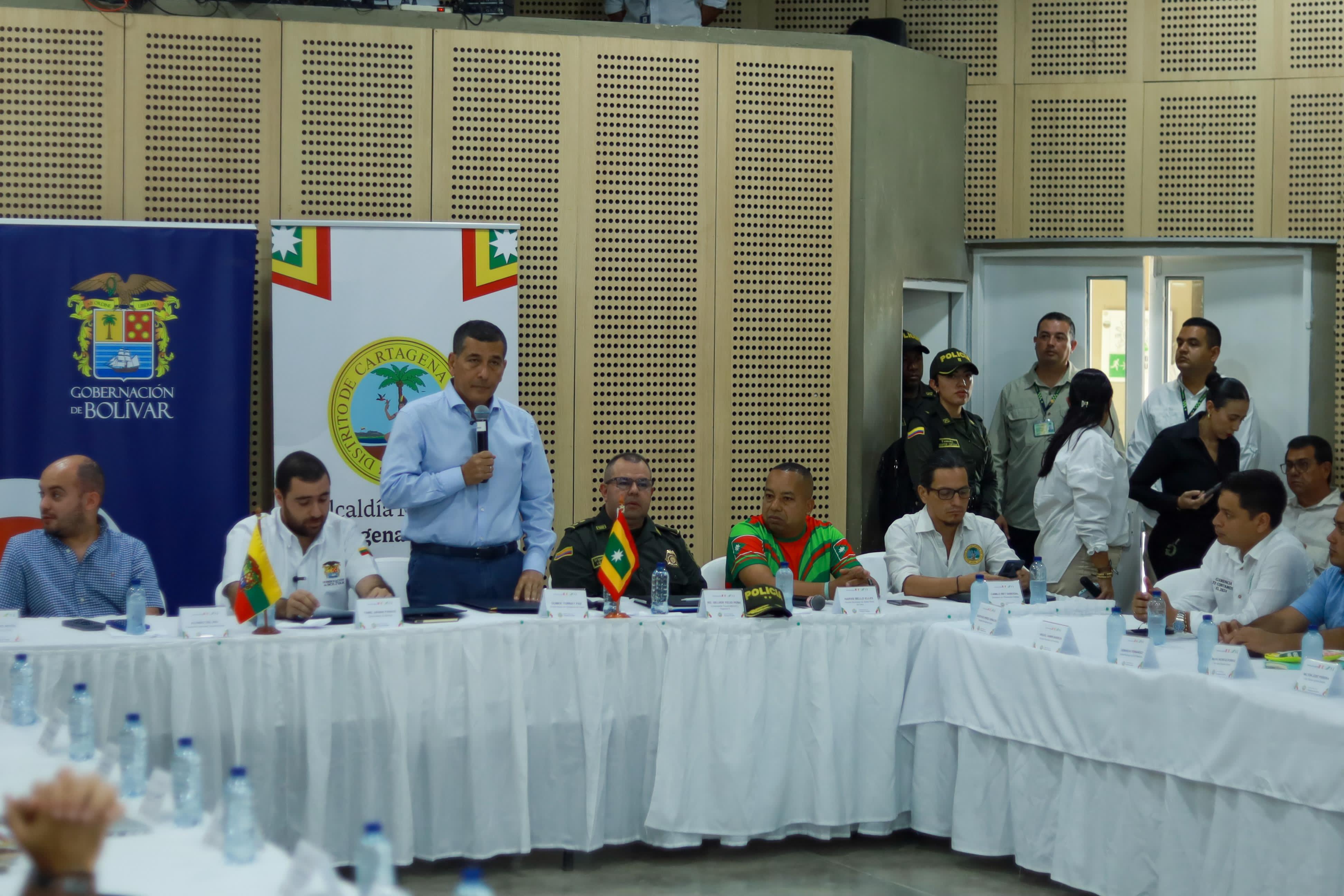 Imagen de apoyo de  Alcalde Dumek Turbay y gobernador Yamil Arana lideran mesa de trabajo inedita hacia el ordenamiento territorial de Cartagena como ciudadregion