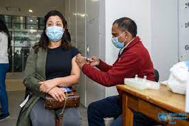 Imagen de apoyo de  La inequidad de la vacuna contra el Covid19 debilita la recuperacion economica mundial