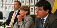 Imagen de apoyo de  En la mesa de concertacion tenemos la oportunidad de sentarnos a construir los temas laborales y pensionales del pais ministra Alicia Arango