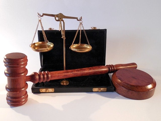 Imagen de apoyo de Exequible la concurrencia de funciones de instruccion y juzgamiento dentro del regimen disciplinario de los abogados en ejercicio