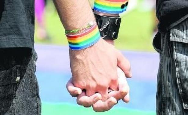 Imagen de apoyo de  Asi es la postura de la Corte Constitucional sobre la celebracion de matrimonio civil entre parejas del mismo sexo en Colombia