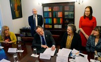 Imagen de apoyo de  Reino Unido prestara ayuda a Colombia en manejo de peligros quimicos en sitios de trabajo